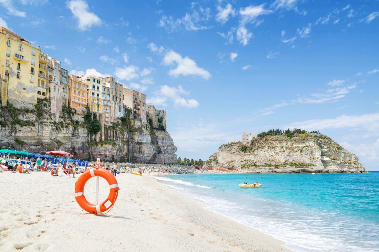Flowery Tropea Apartment ภายนอก รูปภาพ